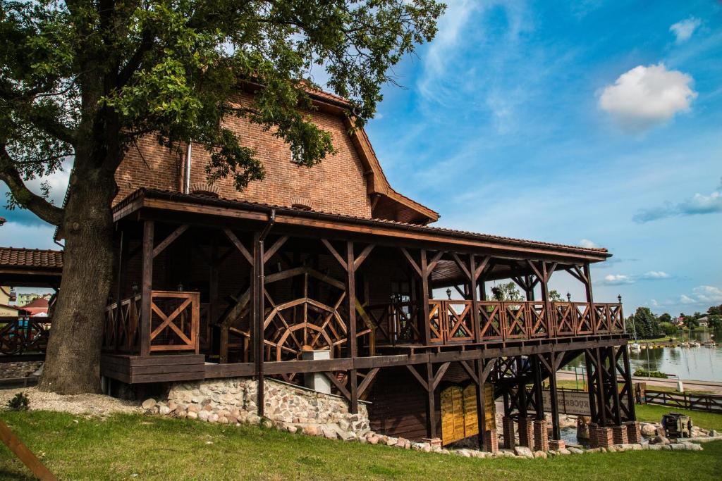 Gosciniec Rynski Mlyn Ryn  Exterior foto