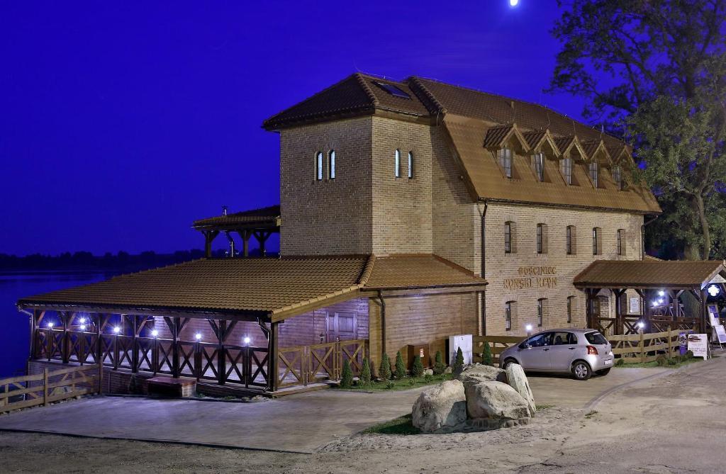 Gosciniec Rynski Mlyn Ryn  Exterior foto